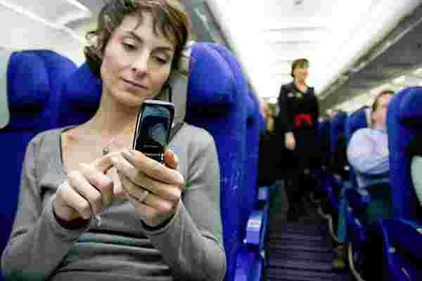 这些航空公司现在允许个人电子设备